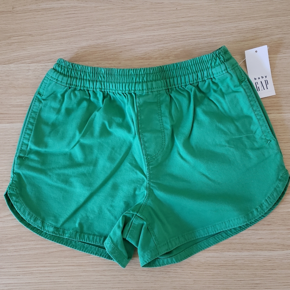 NWT Baby Gap shorts 18-24 mos